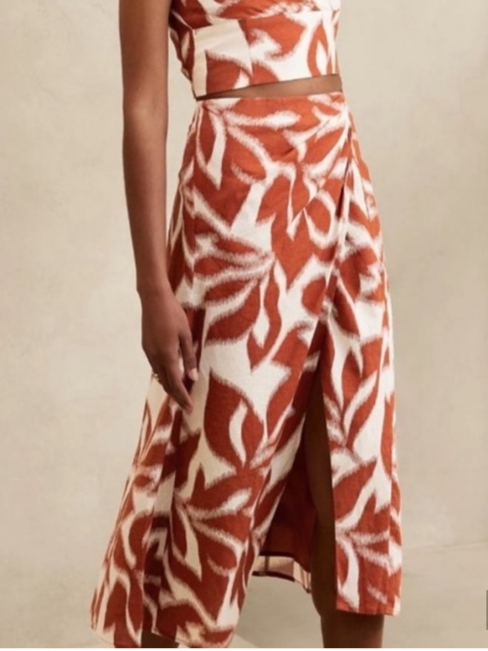 Banana Republic Factory Rust & White Leaf-Print Midi Skirt